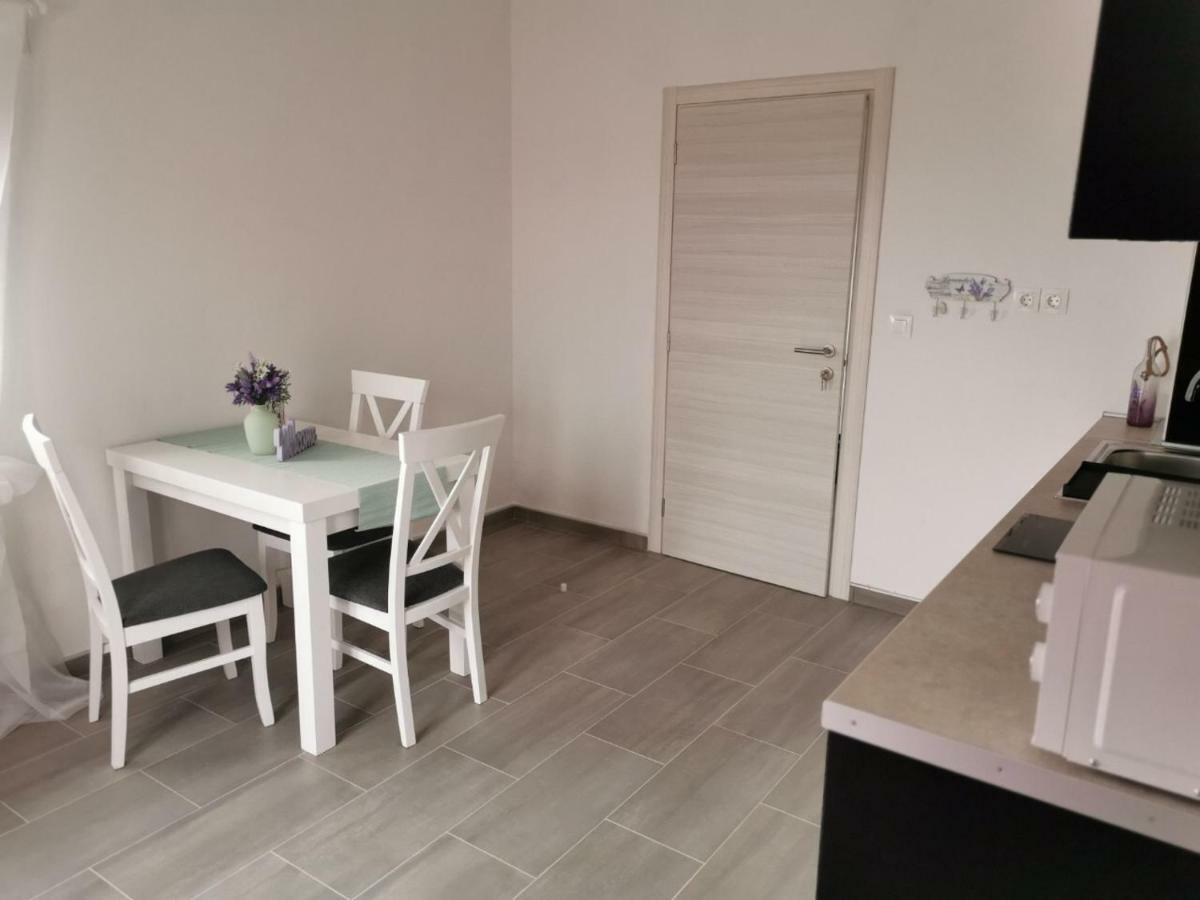 Vila Zdenka Novi Vinodolski Luaran gambar